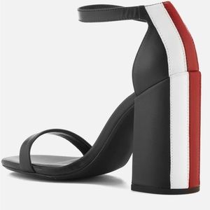 Senso Women's Lana Matte Leather Barely There Heeled Sandals